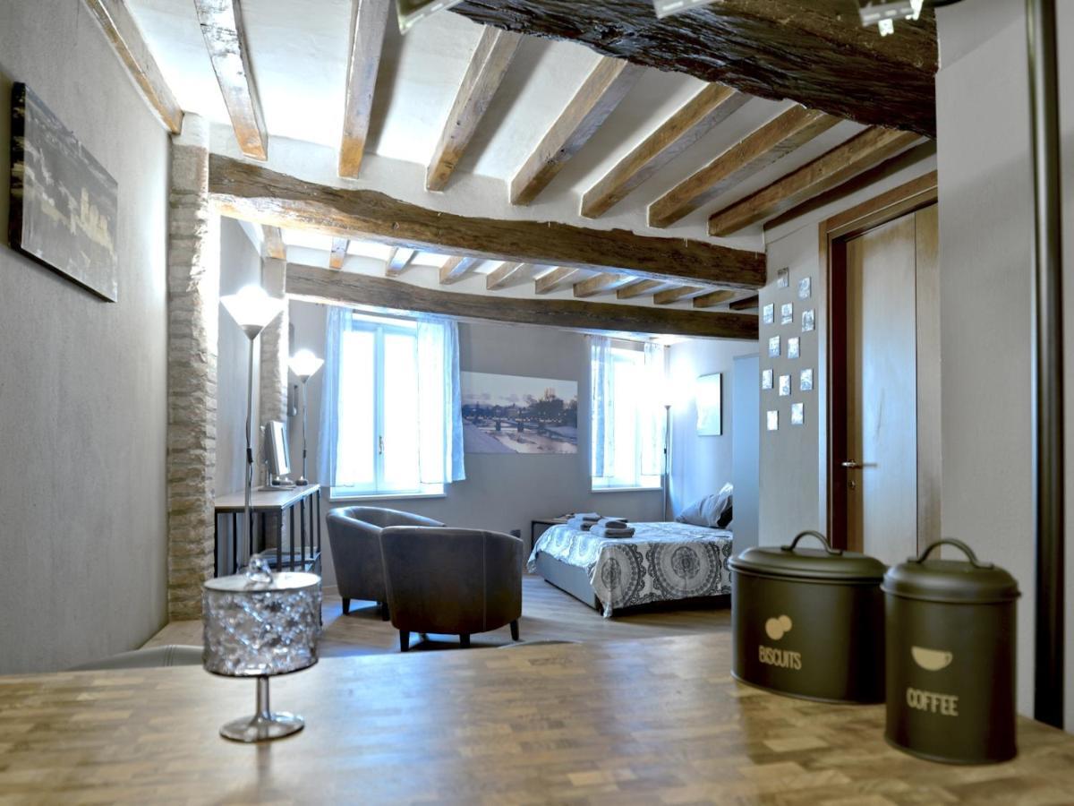 Appartamento Fontana Parma Luaran gambar